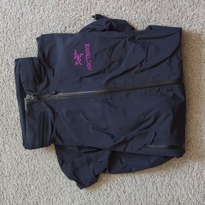Arc'teryx Women's M Rainjacket